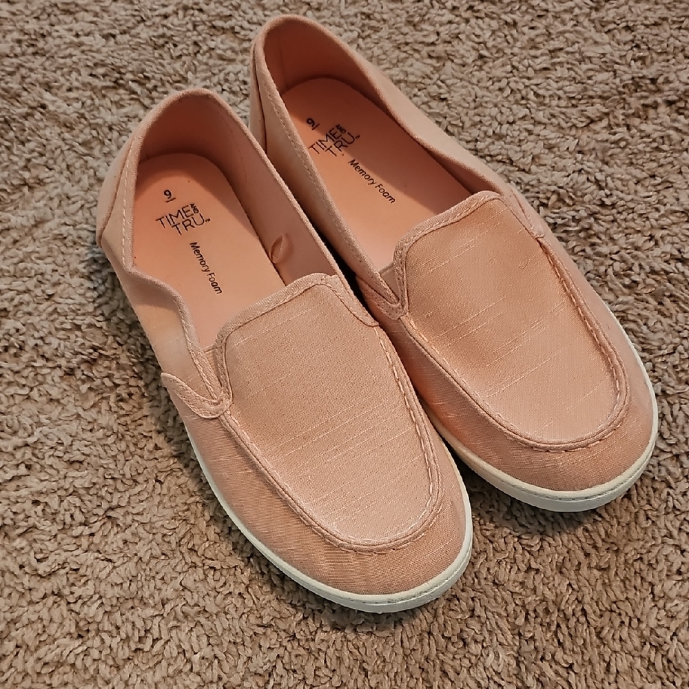 Womens Pink/Peach Slip-On Casual Loafers